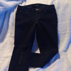 JOES Classic Black Women's Jeans..labeled A 27..runs 30"